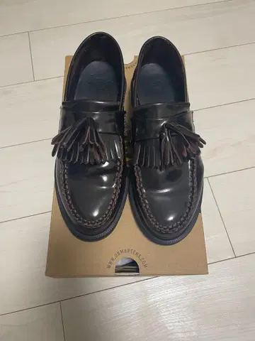 Dr. Martens Adrian 로퍼 CHERRY RED 박스 포함