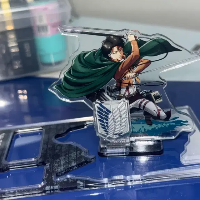 리바이 아크릴 스탠드 진격거 진격의거인 굿즈