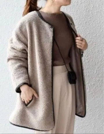 SHIPS 보아 노카라 숏코트