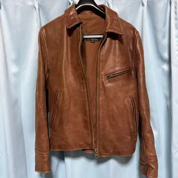 브라운 가죽 자켓