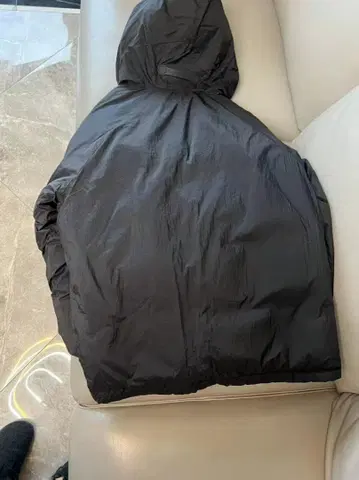 teatora souvenir 블랙 다운 자켓