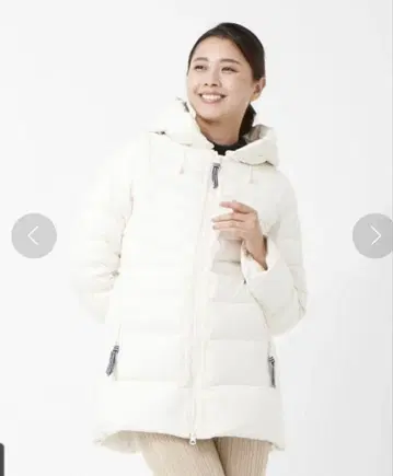 FILA 후드 부착 다운 자켓 화이트