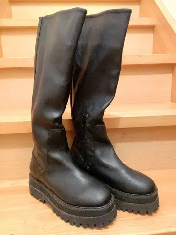 JEANASIS 비거 롱 부츠 통굽 M 사이즈 블랙