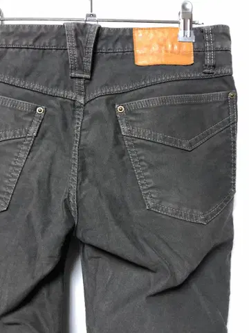 할리우드 런치마켓 컬러 팬츠 그레이 계열 색상 가죽 패치 일본제