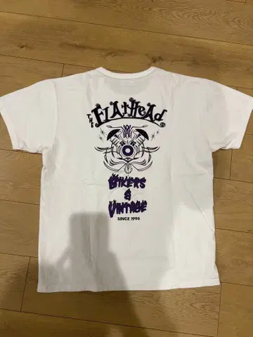 더 플랫 헤드 T셔츠 42