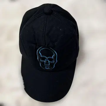 루시안 펠라 피네 스컬 자수 캡