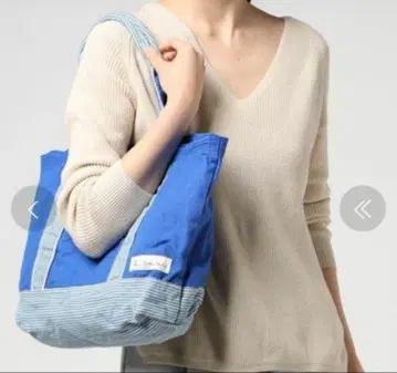 [새상품급] Sunny clouds 펠리시모 특별한 하늘색 가방