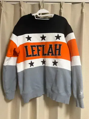 LEFLAH 트레이닝복 스트라이프 별 패턴