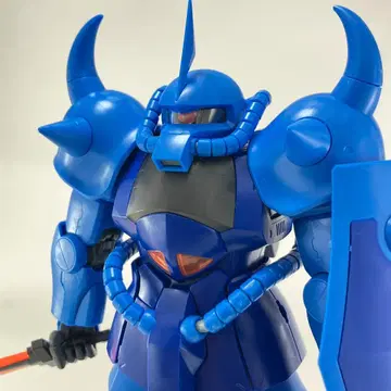 MG 1/100 구프 Ver.2.0 [ 건담 프라모델 완성품 ]