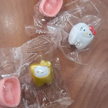 산리오 치아 헬로키티 레어