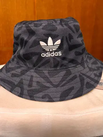 adidas 버킷햇 리버서블