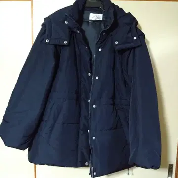 NICE CLAUP 네이비 다운 자켓 F 사이즈