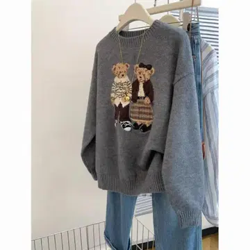 곰 자수 오버 사이즈 니트