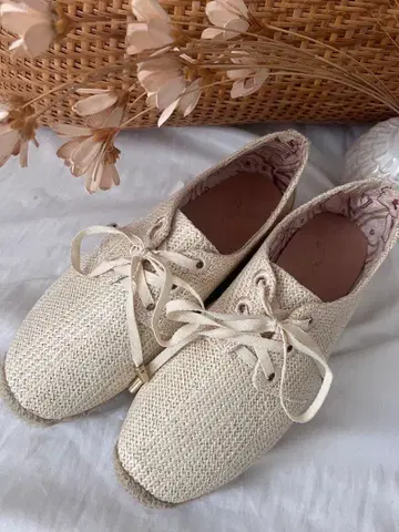 Joie 아이보리 뜨개질 레이스업 슈즈