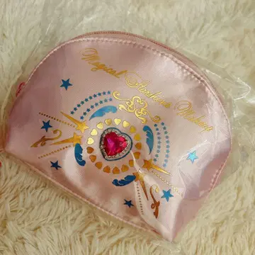 니시노 카나 파우치