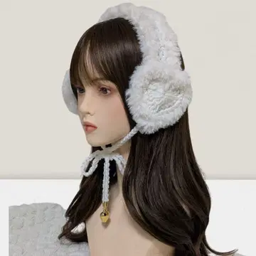 핸드메이드 귀도리 화이트 귀마개 니트 y2k 그런지