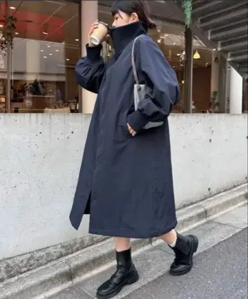 차오패닉 티피 스탠드 카라 롱 코트