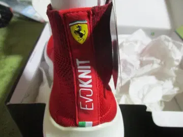 PUMA Evoknit 여성용 스니커즈 레드