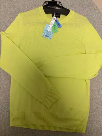 EMPORIO ARMANI 엠포리오 아르마니 라이트 그린 니트