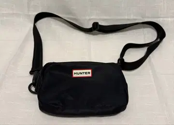 헌터 HUNTER 블랙 숄더백 미니 스마트폰 파우치