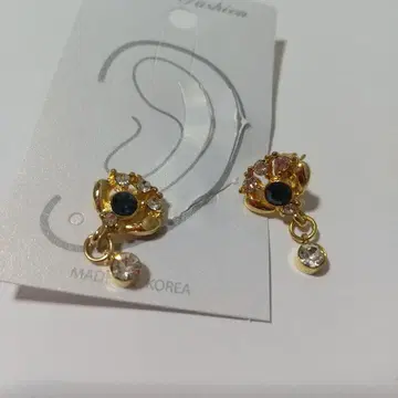 골드 드롭형 귀걸이 스톤 포함