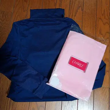 CHARLE 터틀넥 L 사이즈 보온성