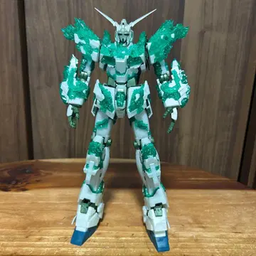 MG 1/100 건담베이스 한정판 유니콘 건담 (빛의 결정체)