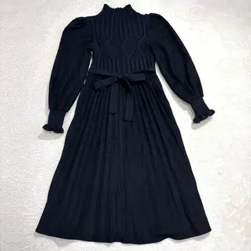 메리디안 니트 퍼프 슬리브 도킹 원피스 케이블 짜임