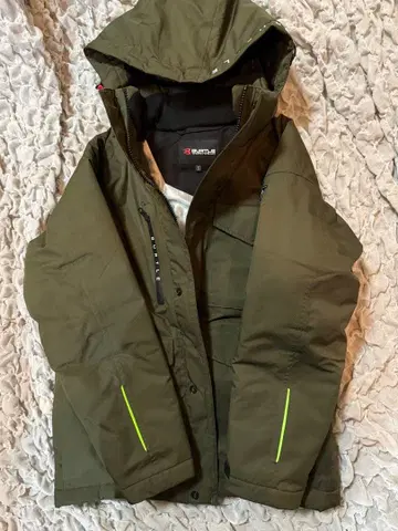 BURTLE 방한 자켓