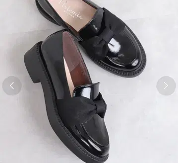 새상품 artemis by DIANA 블랙 로퍼 23.5cm