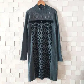 [ Super Beauty ] 슈퍼뷰티 꽃무늬 비쥬 니트 원피스