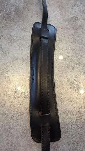 Rickenbacker 리켄배커 기타 스트랩 블랙 레더