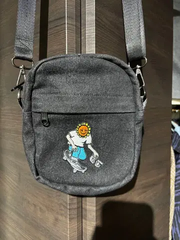 TELEVISI STAR 숄더백