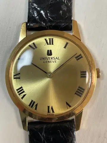 UNIVERSAL GENEVE 수동 와인딩 시계 골드