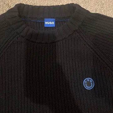HUGO 블랙 니트 스웨터
