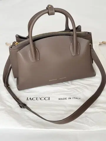 [새상품급] IACUCCI 숄더백 베라르 M