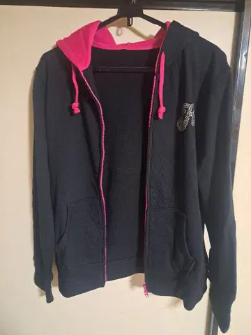 니시노 카나 후드티