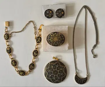 다마스키나드 펜던트 탑 외 총 5점