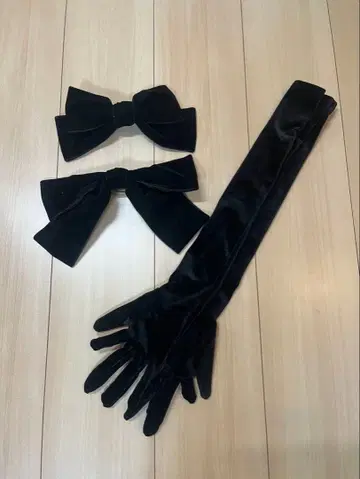 블랙 벨벳 장갑과 리본 세트