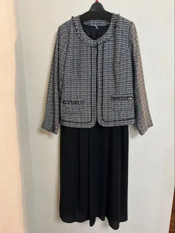 트위드 수트 상하의, 라메 믹스 블랙 원피스 3종 세트