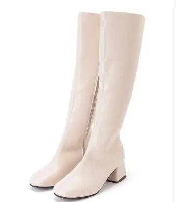 화이트 롱 부츠