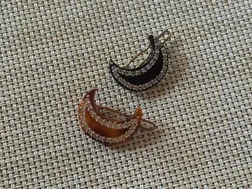 [ 새상품급 ] acca 아카 헤어핀 초승달 모티브 비쥬