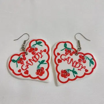 Candy Stripper 체리 디자인 하트 귀걸이