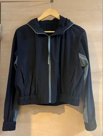 Chacott 크롭 자켓