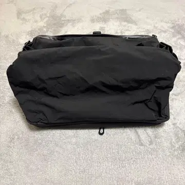 coie & ciel 메신저 백 블랙