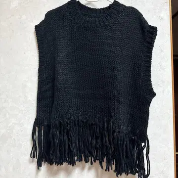 블랙 프린지 니트 베스트