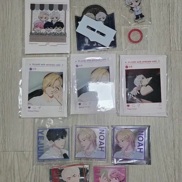 플레이브 애니메이트 아크릴 스탠드, 코스터, 포토프레임