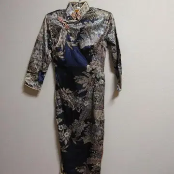 네이비 꽃무늬 차이나 드레스 미사용 S 사이즈