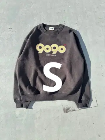 9090 OG Logo Original Crewneck Sweat