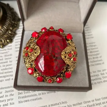 W. GERMANY 독일제 앤티크 브로치 빅 사이즈 빨간색
